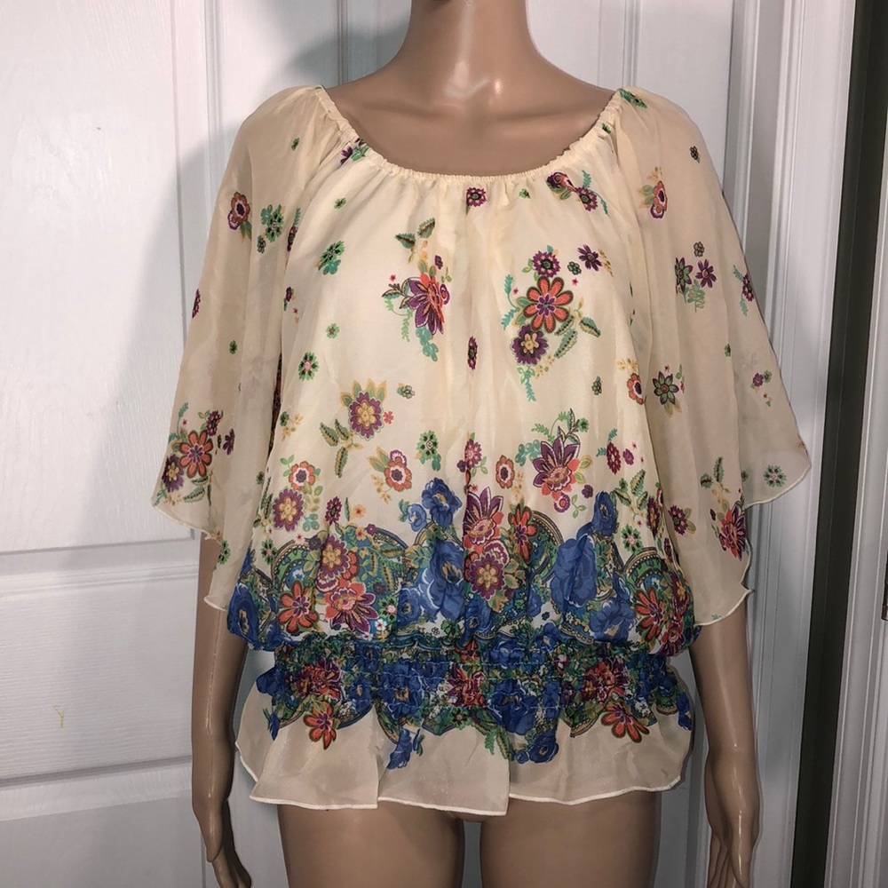 The Hanger Multi-Color Top M/L